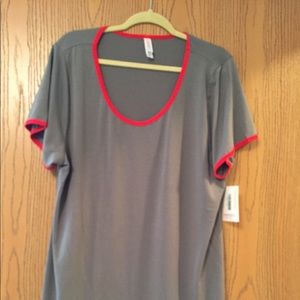 Lularoe Classic T shirt NWT 3xl